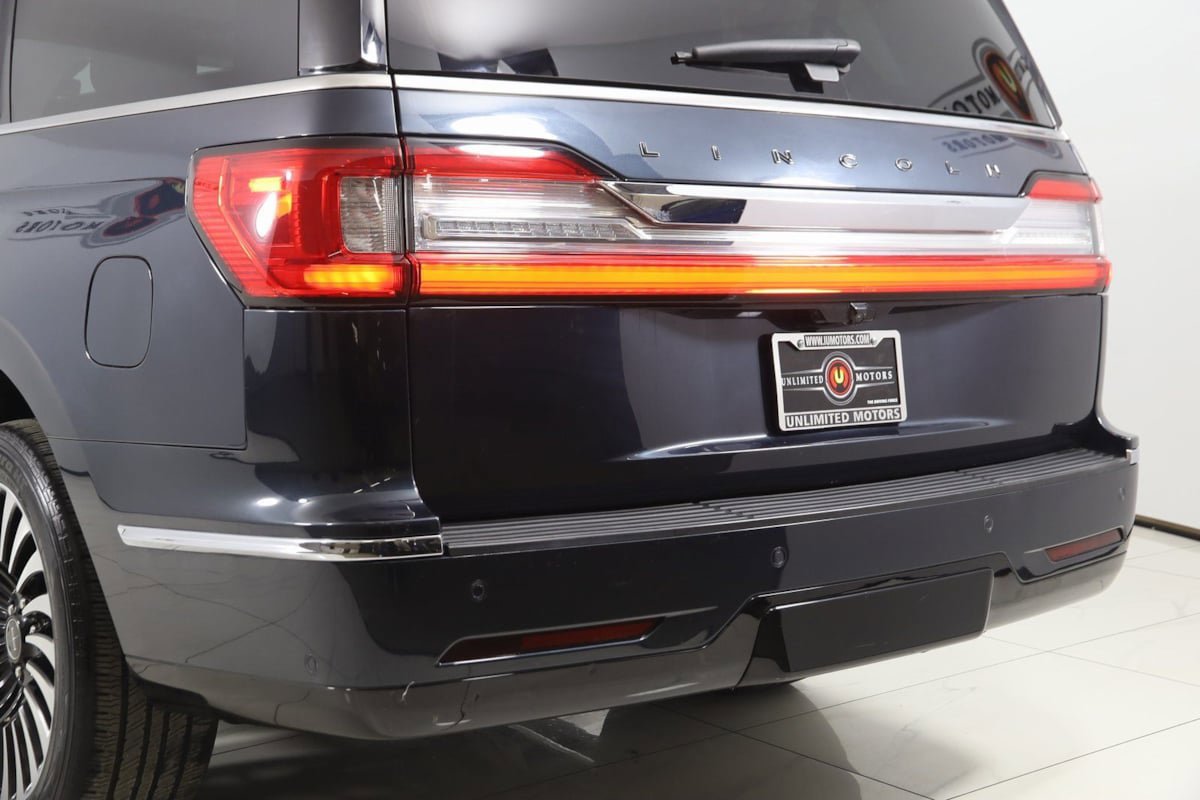 Used 2021 Lincoln Navigator L Black Label AWD/4WD image 26