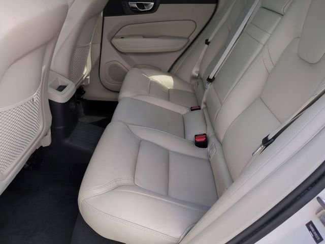 Used 2022 Volvo XC60 T8 Inscription w/ Advanced Package image 29