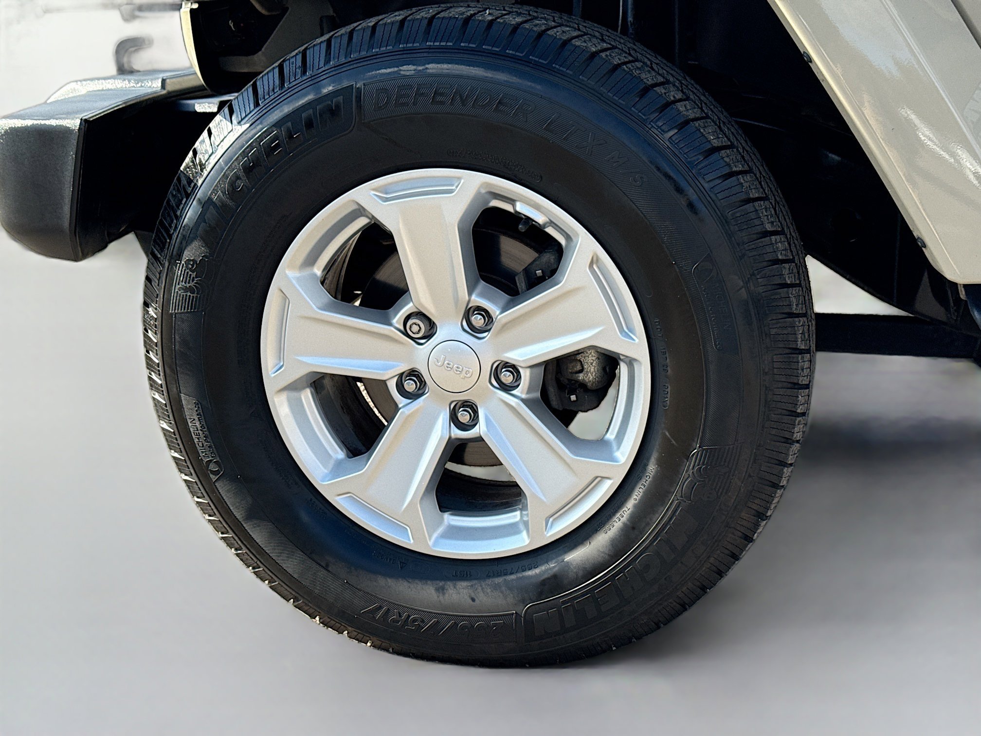 Used 2017 Jeep Wrangler Unlimited Sahara w/ Quick Order Package 24E Chief image 10