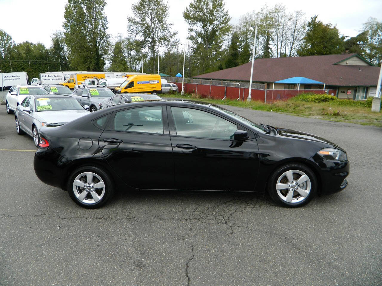 Used 2016 Dodge Dart SXT image 9