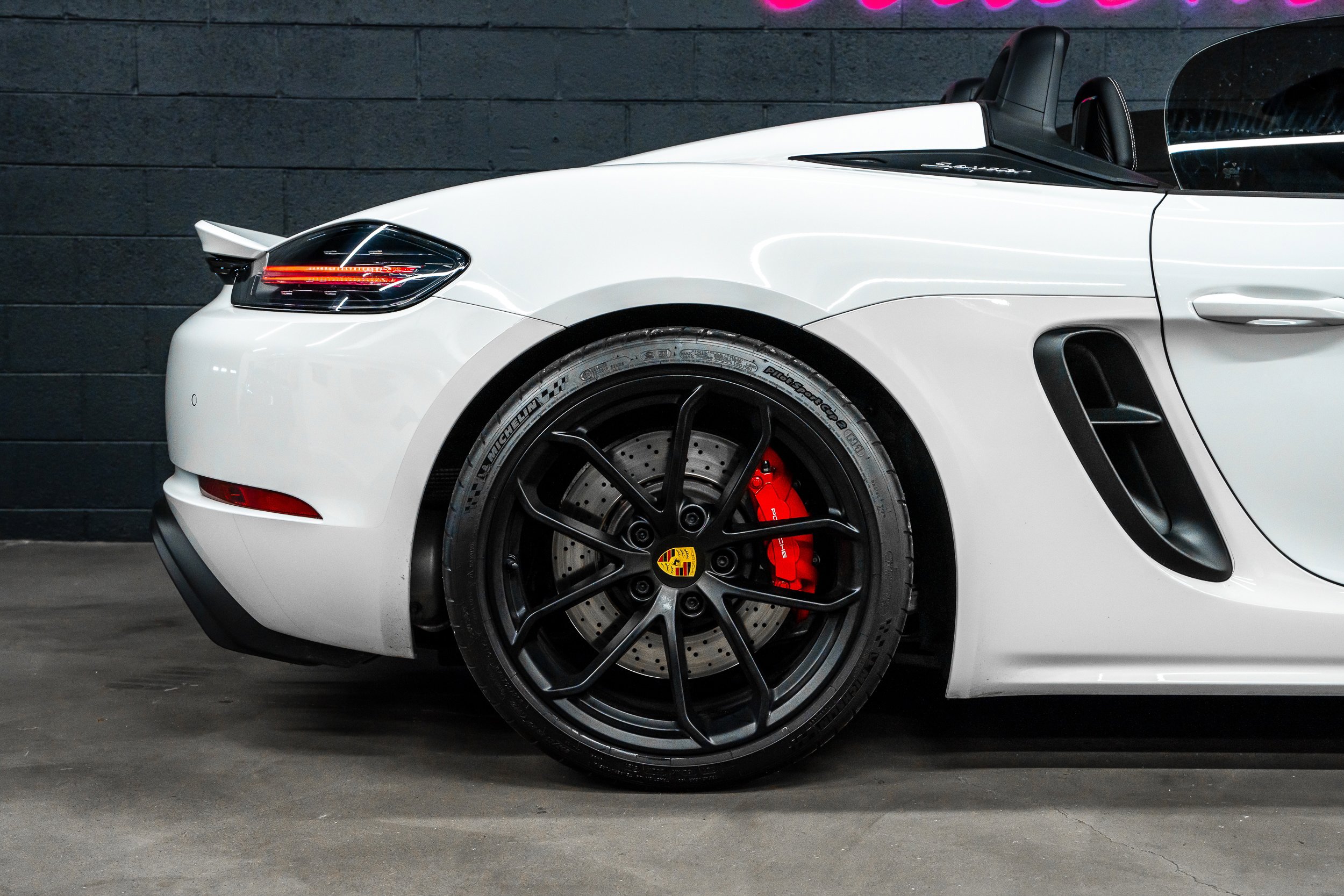 Used 2020 Porsche 718 Boxster Spyder RWD image 11