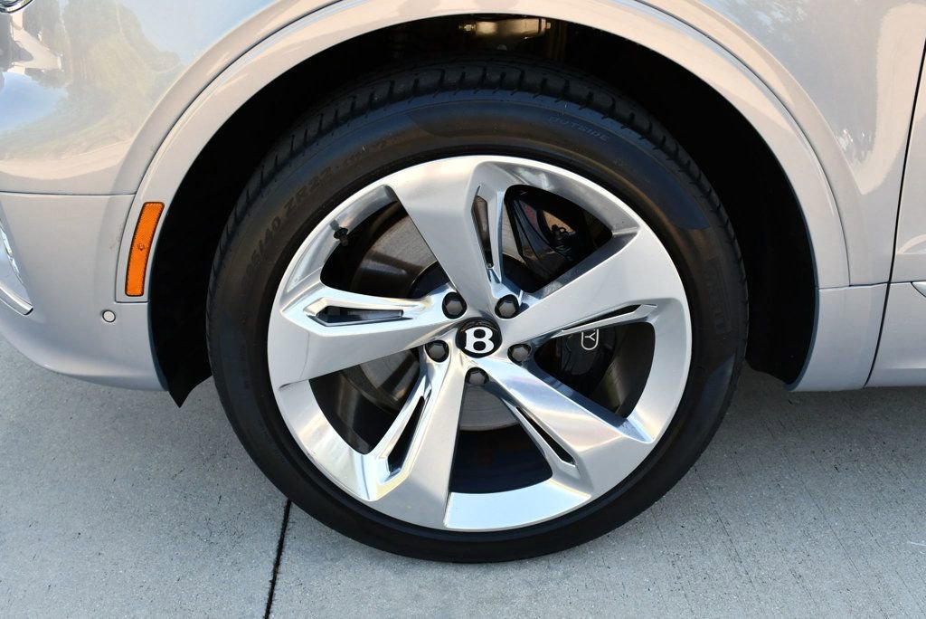 Used 2023 Bentley Bentayga Extended Wheelbase AWD/4WD image 78
