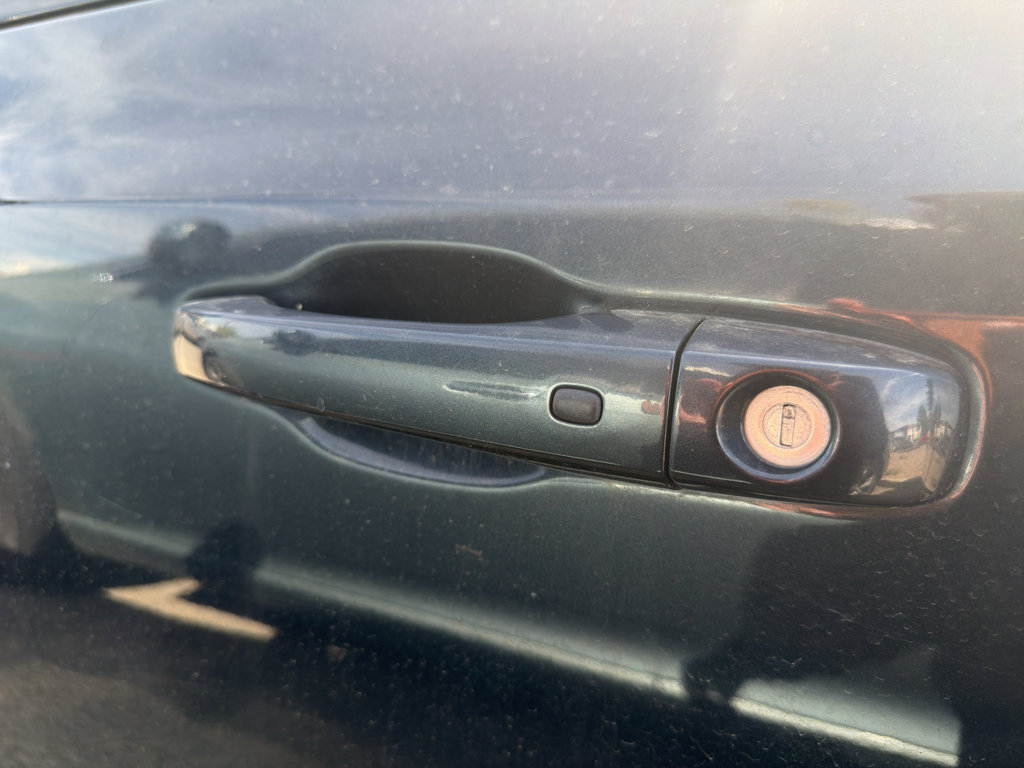 Used 2018 Chrysler 300 Touring w/ Sport Appearance Package image 11