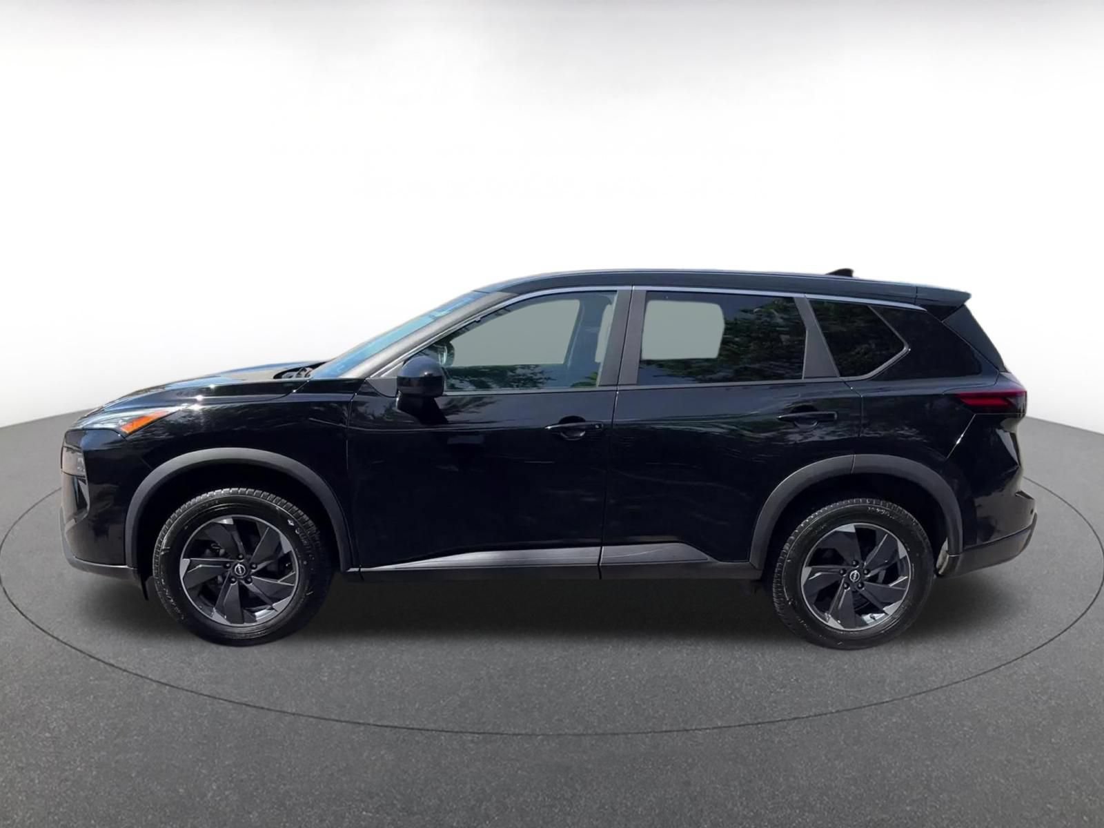 Used 2025 Nissan Rogue SV AWD/4WD image 7