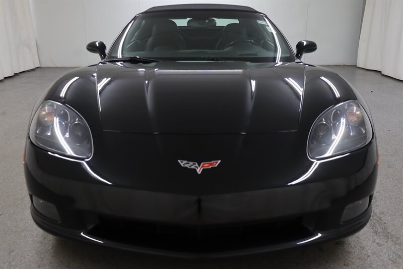 Used 2008 Chevrolet Corvette Convertible w/ Preferred Equipment Group RWD image 3