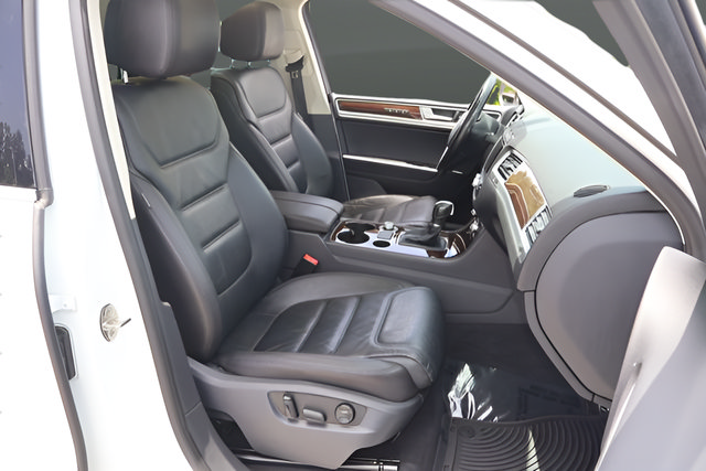 Used 2015 Volkswagen Touareg VR6 AWD/4WD image 20