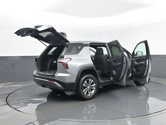 Used 2025 Chevrolet Equinox LT image 30