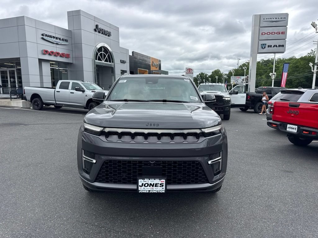 New 2026 Jeep Grand Wagoneer Summit AWD/4WD image 3