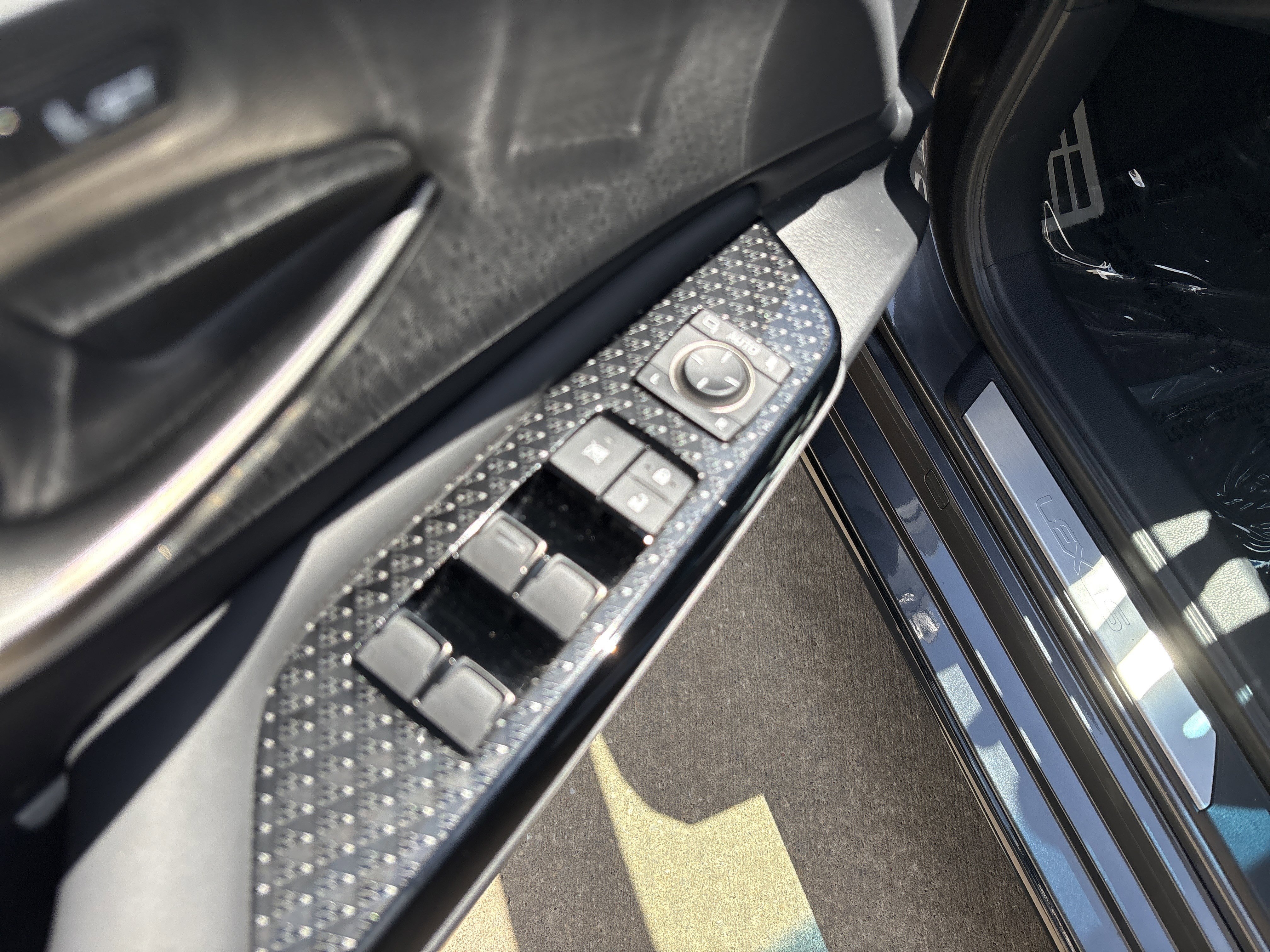 Used 2025 Lexus ES 350 F Sport FWD image 15