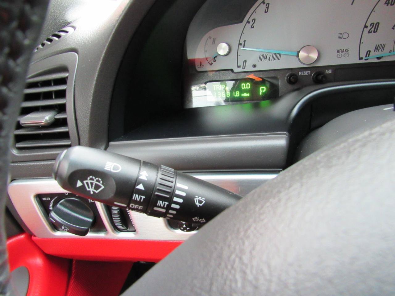 Used 2002 Ford Thunderbird RWD image 31