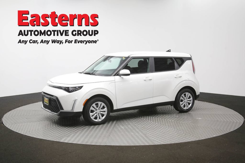 Used 2023 Kia Soul LX FWD image 57