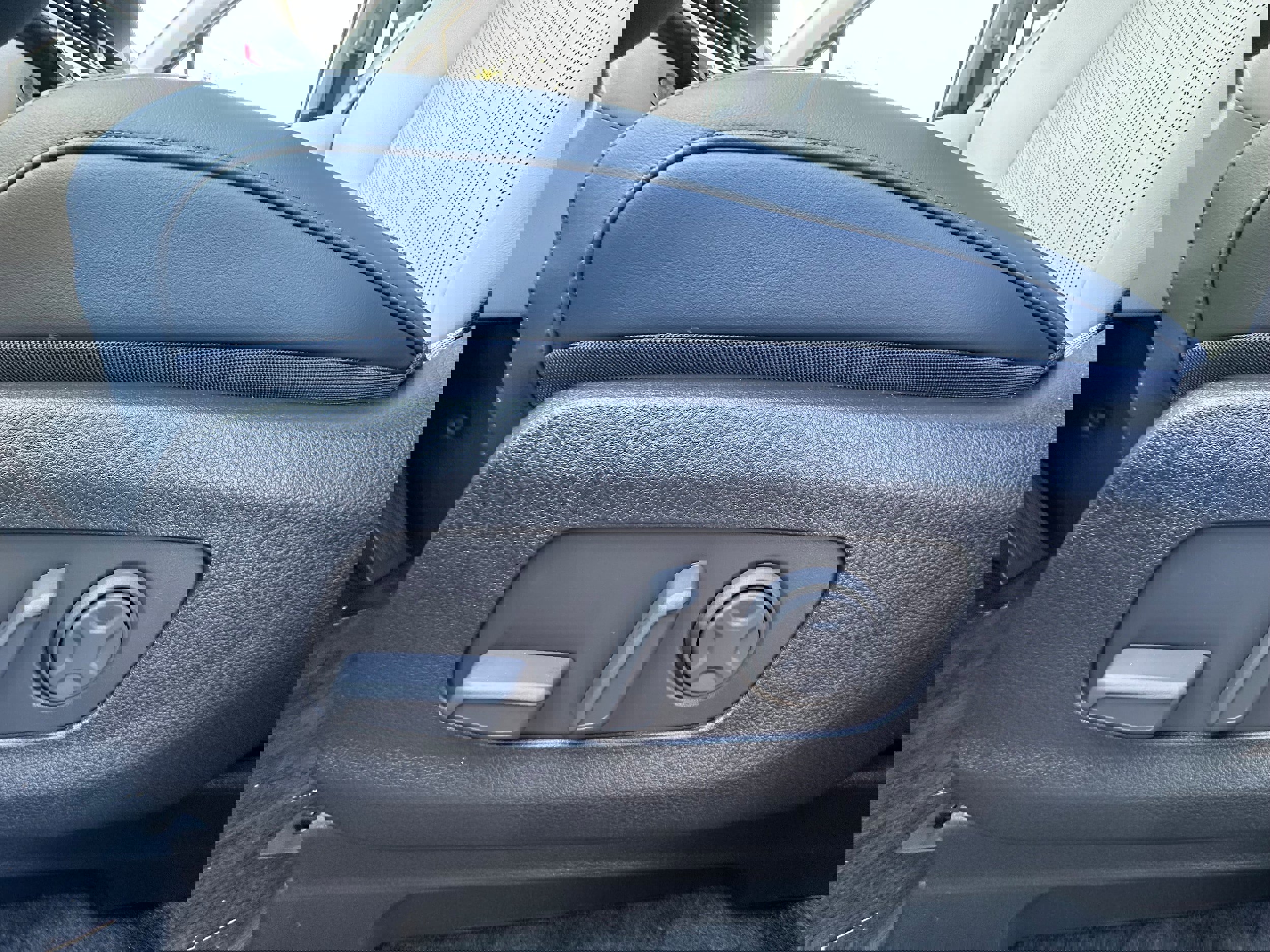 New 2026 Kia Carnival SX image 40