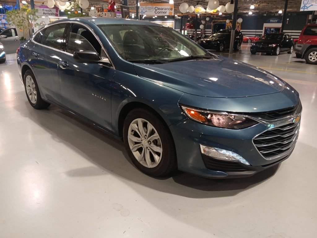 Used 2025 Chevrolet Malibu LT
