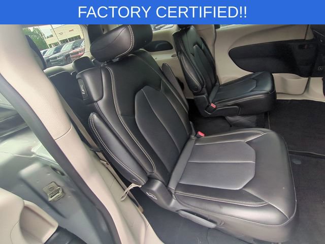 Certified 2023 Chrysler Pacifica Touring-L FWD image 32
