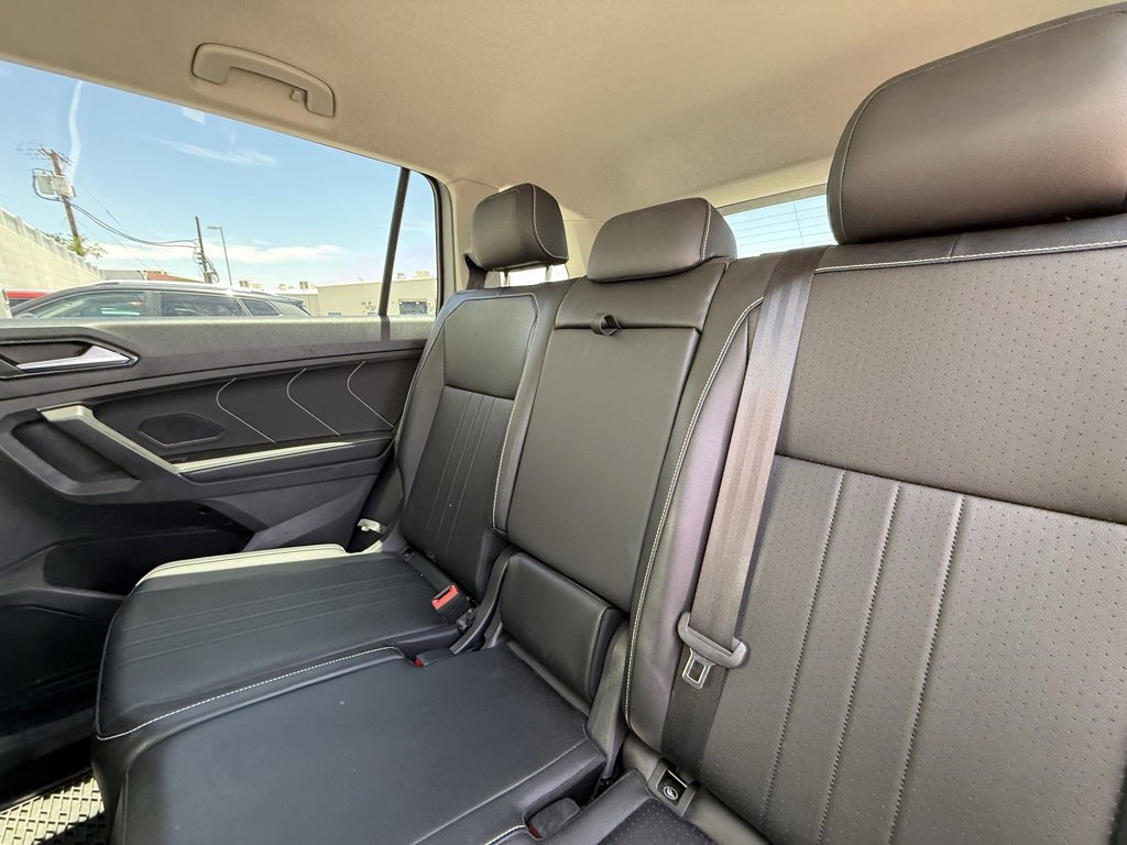 Certified 2024 Volkswagen Tiguan SE image 8