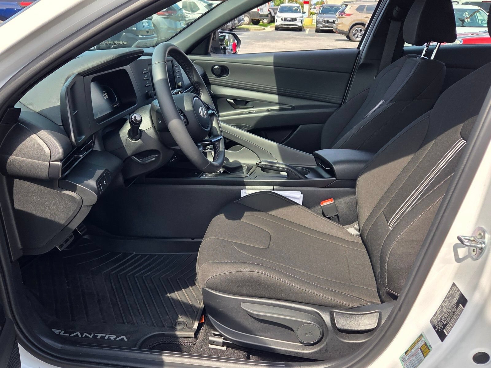 Certified 2025 Hyundai Elantra Sport FWD image 5