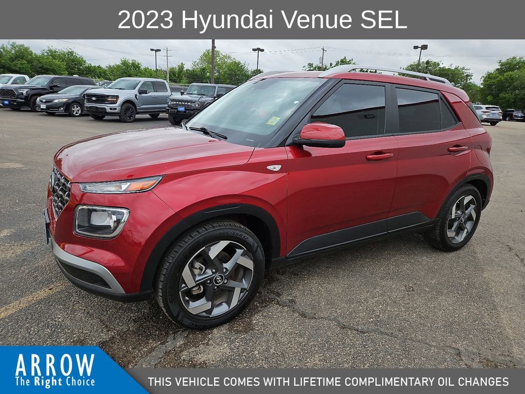 Used 2023 Hyundai Venue SEL w/ Cargo Package image 5