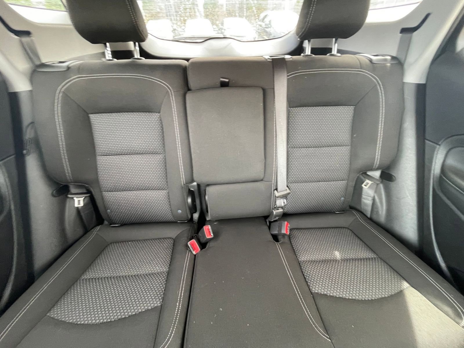 Used 2024 GMC Terrain SLE image 36