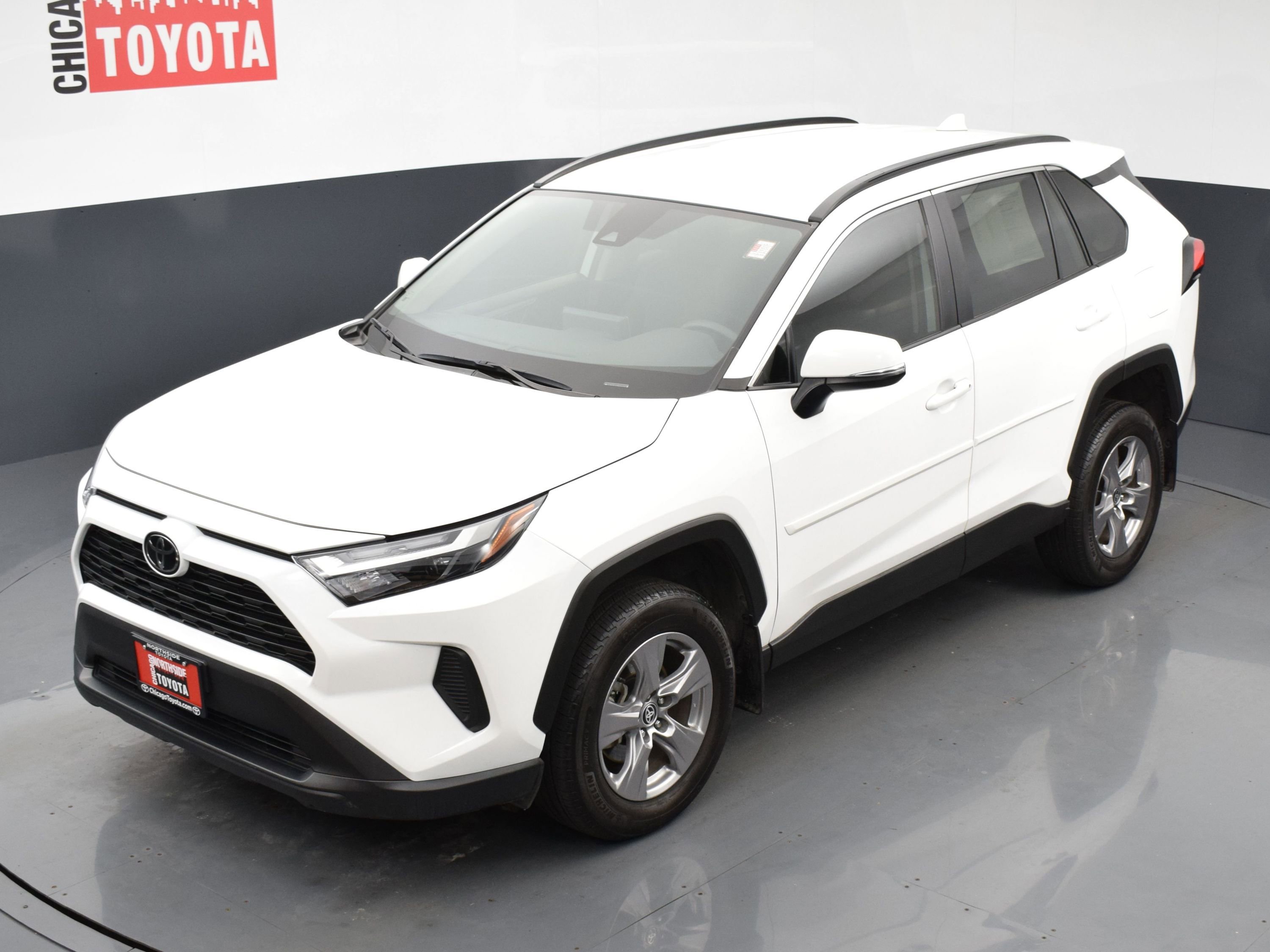 Used 2024 Toyota RAV4 XLE FWD image 24