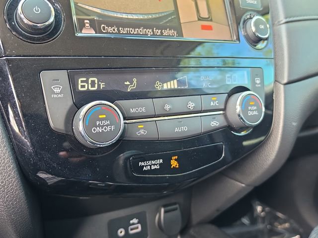 Used 2019 Nissan Rogue SV w/ Premium Package AWD/4WD image 28