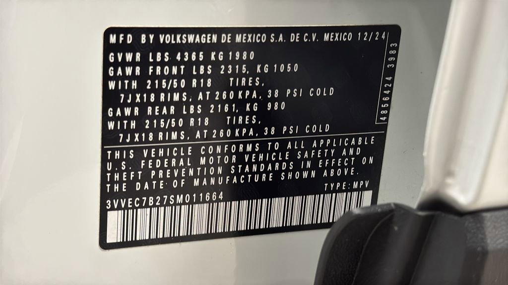 Used 2025 Volkswagen Taos SE w/ Panoramic Sunroof Package image 28