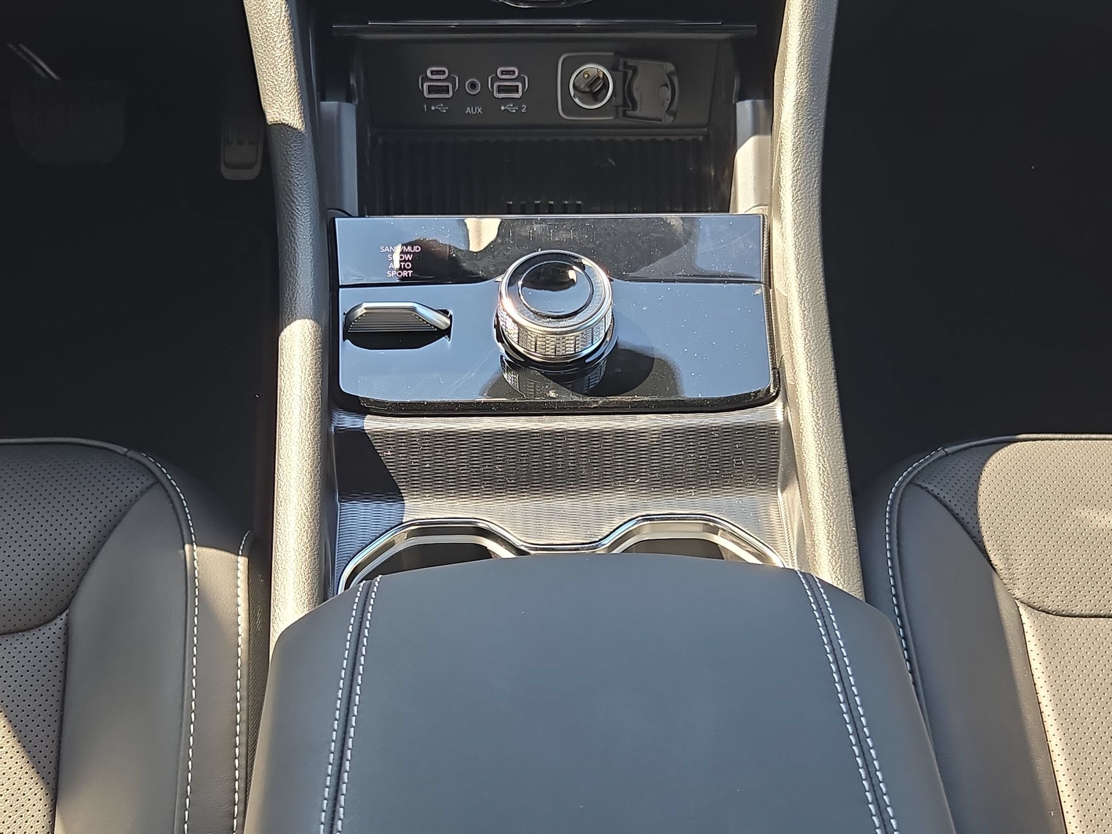 New 2027 Jeep Grand Cherokee Limited AWD/4WD image 29