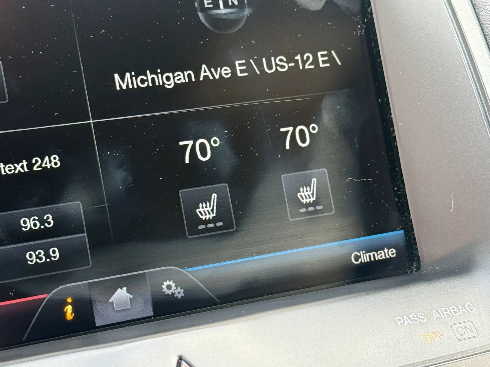 Used 2015 Ford Taurus SEL w/ Equipment Group 201A image 24