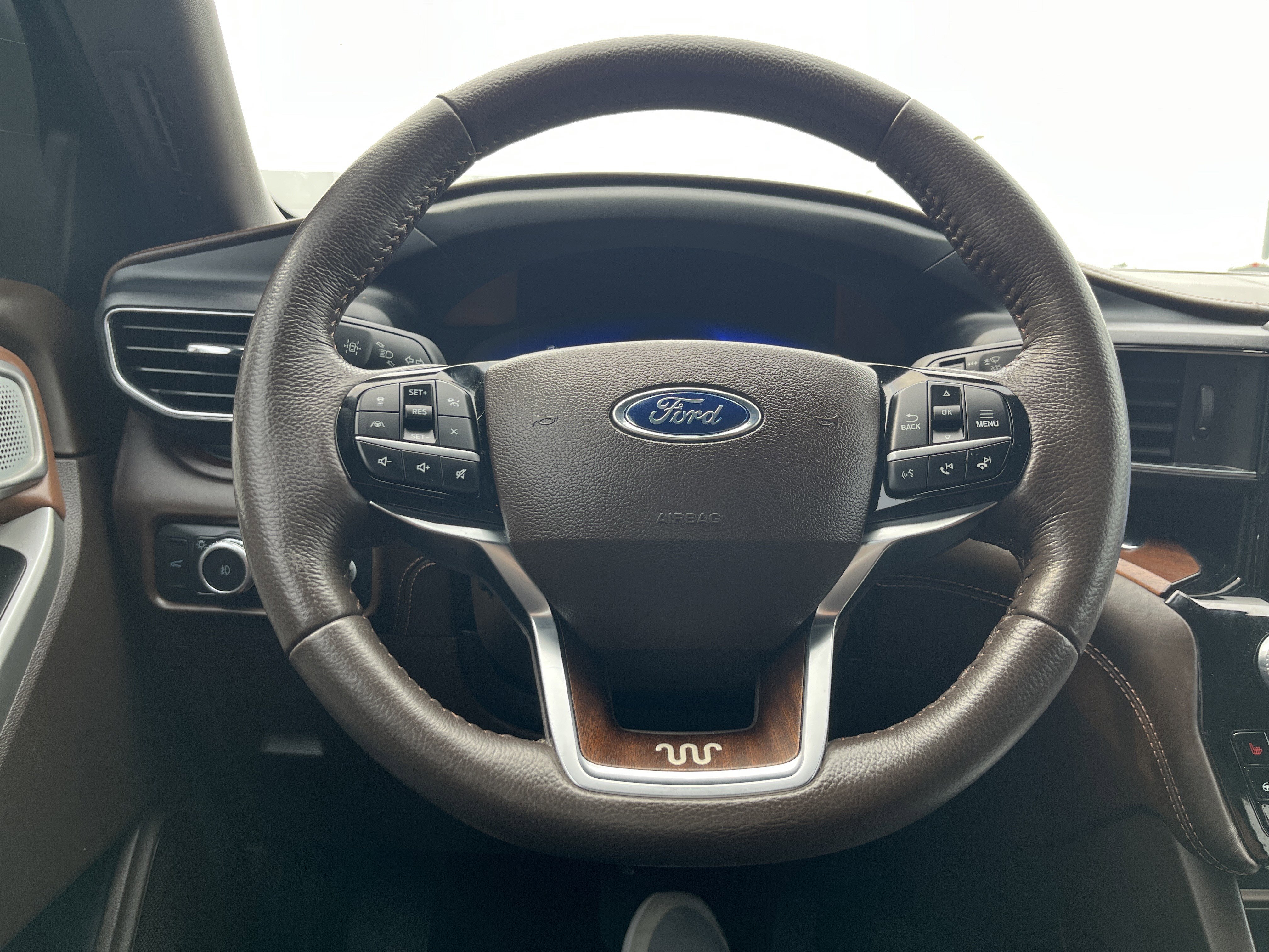 Used 2022 Ford Explorer King Ranch AWD/4WD image 7