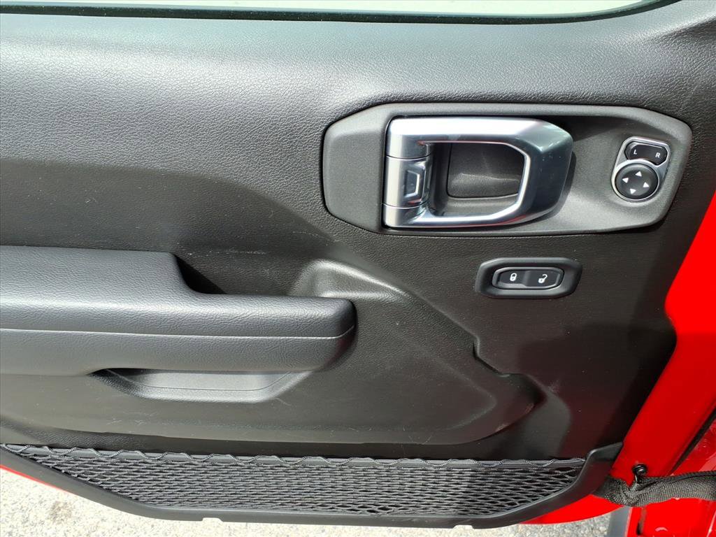 Used 2025 Jeep Wrangler Unlimited Rubicon 4xe w/ Safety Group image 15