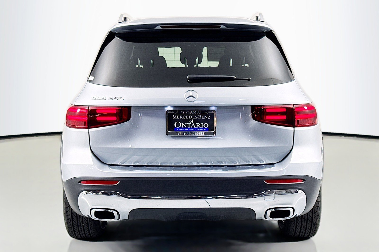 New 2026 Mercedes-Benz GLB 250 image 3