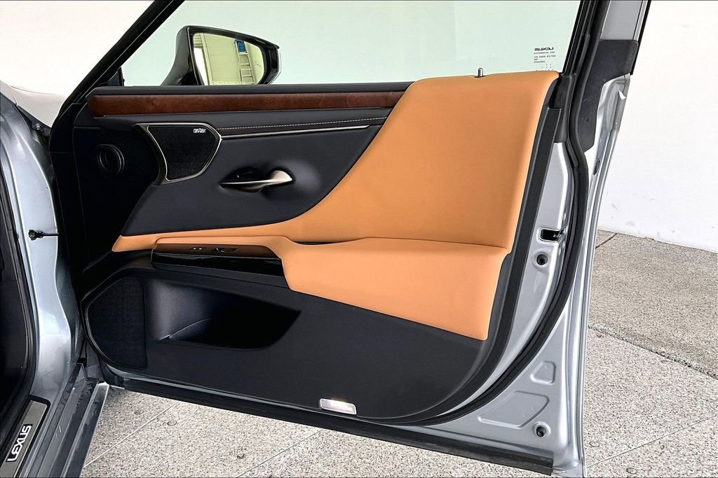 Used 2024 Lexus ES 350 Ultra Luxury image 25