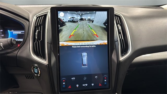 Used 2024 Ford Edge SEL image 18