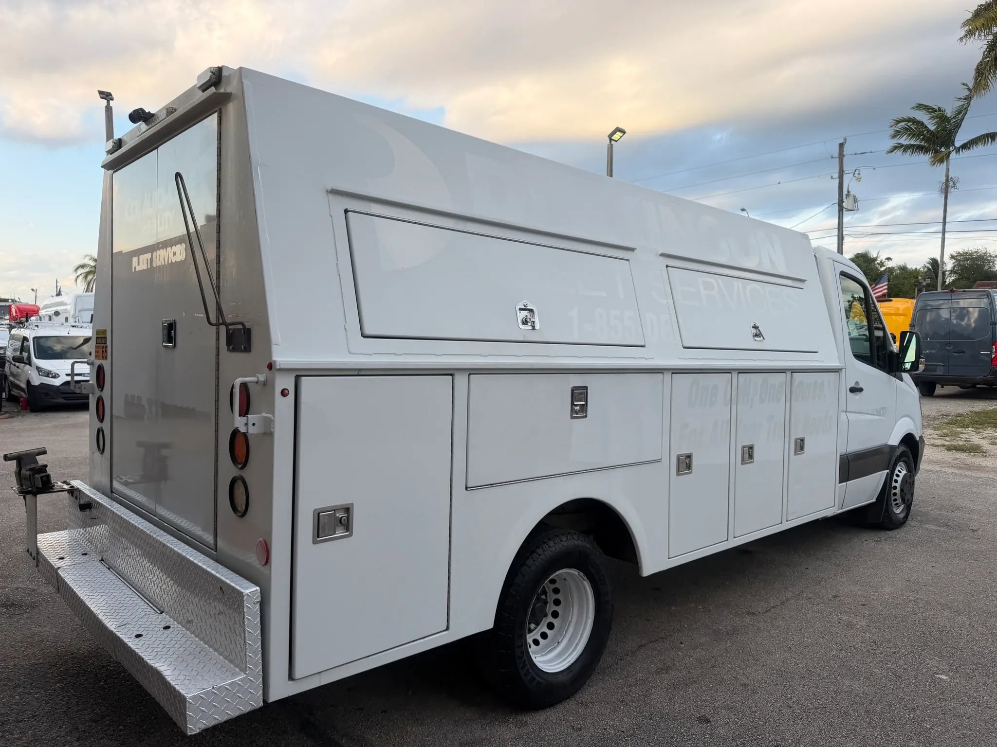 Used 2017 Mercedes-Benz Sprinter 3500 w/ Suspension Package II image 6