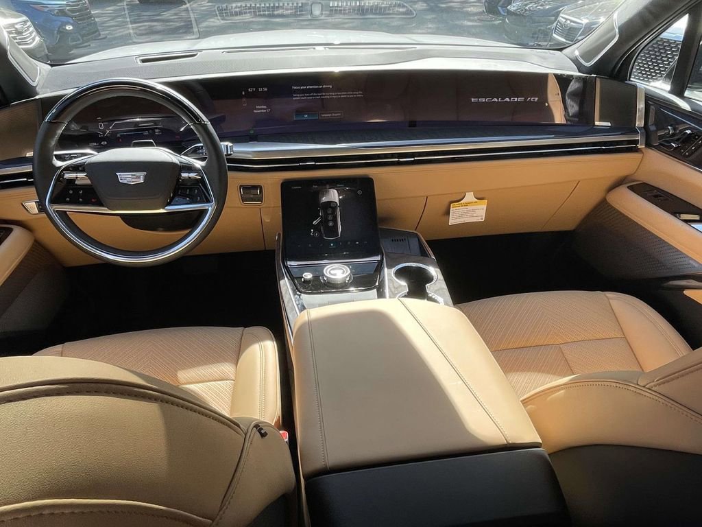 New 2025 Cadillac Escalade IQ Sport 2 image 15