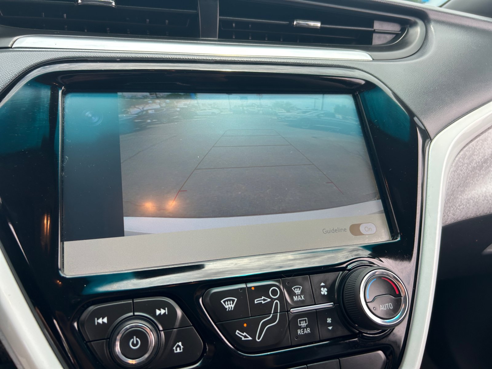 Used 2019 Chevrolet Bolt LT FWD image 27