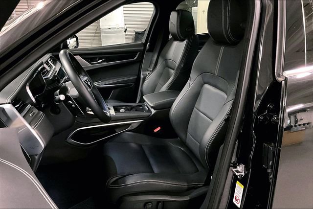 Certified 2025 Jaguar F-PACE R-Dynamic S image 15