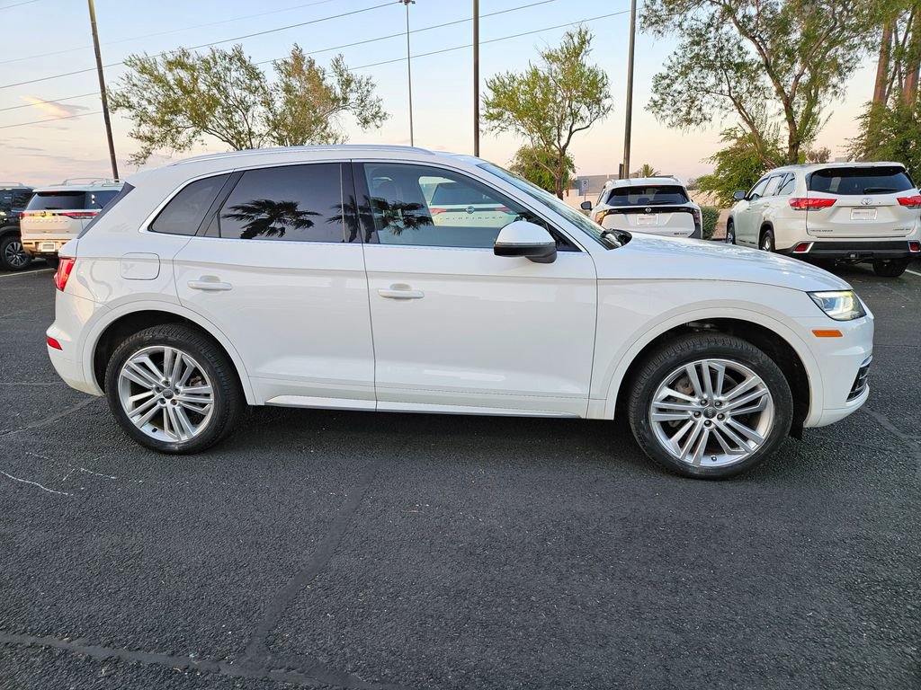 Used 2018 Audi Q5 2.0T Premium Plus w/ Premium Plus Package AWD/4WD image 4