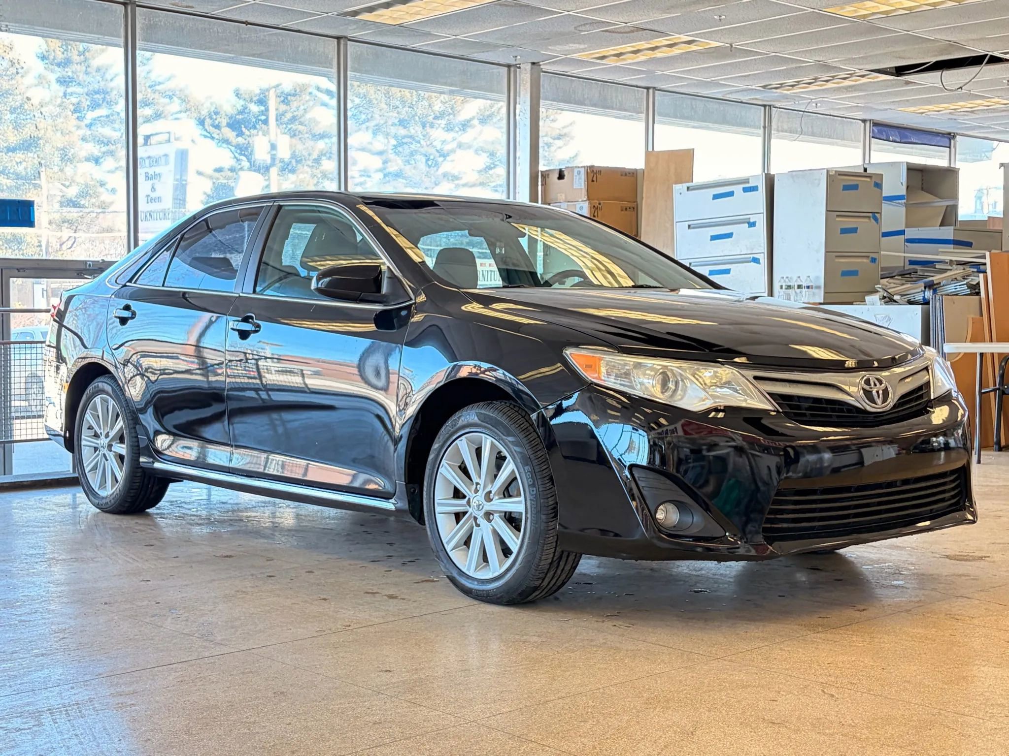 Used 2013 Toyota Camry XLE image 46