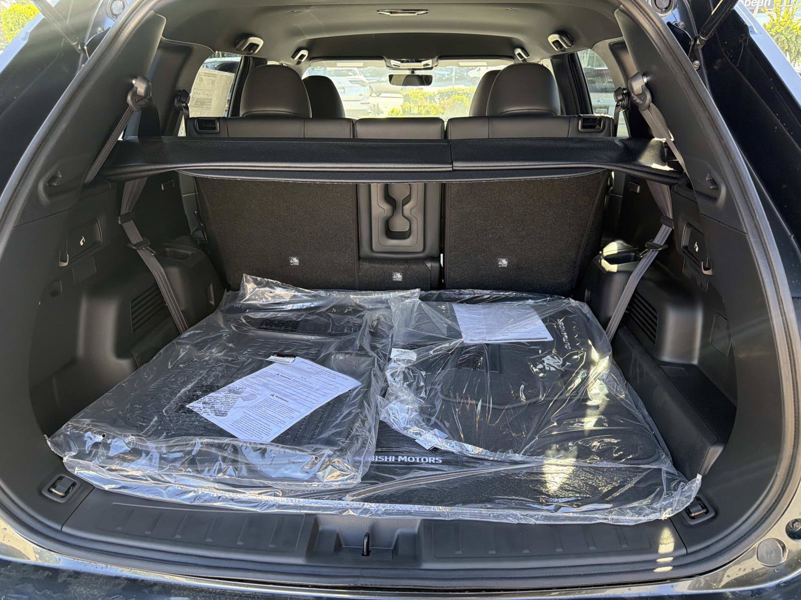 New 2026 Mitsubishi Outlander LE FWD image 5