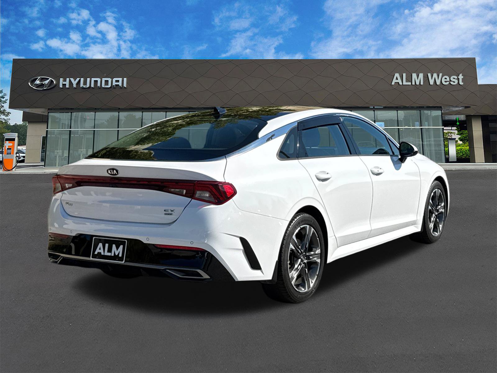 Used 2021 Kia K5 EX FWD image 5