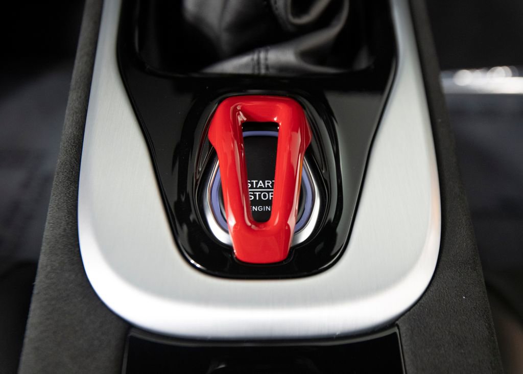 Used 2025 Lotus Emira image 25