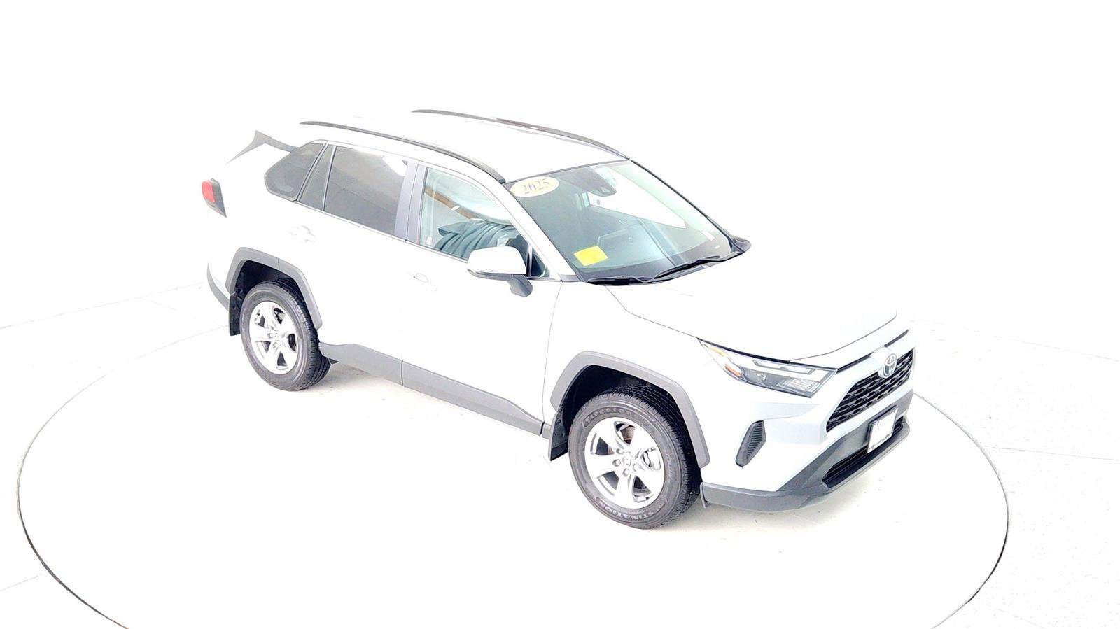 Certified 2025 Toyota RAV4 XLE image 19