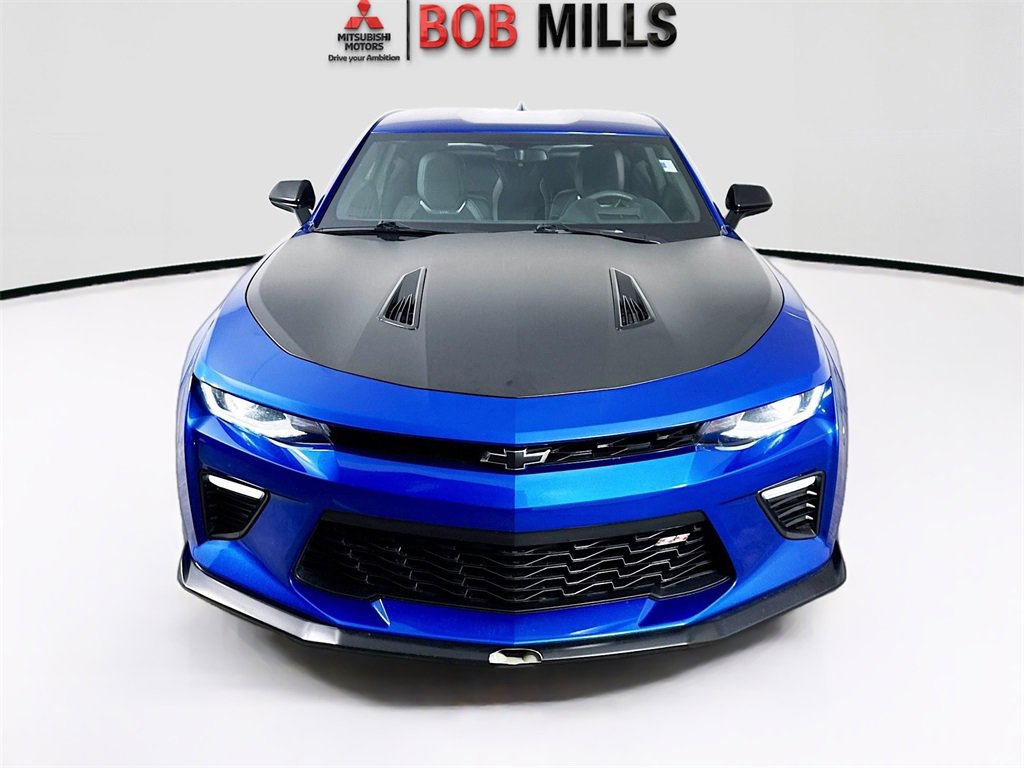 Used 2018 Chevrolet Camaro SS image 2