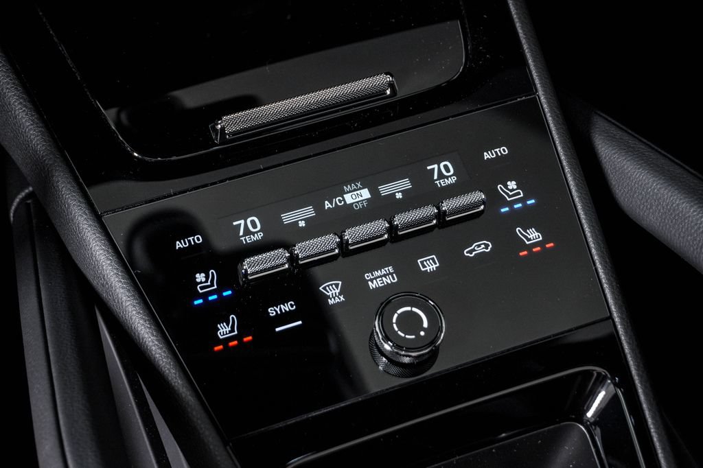 New 2026 Porsche Cayenne AWD/4WD image 24