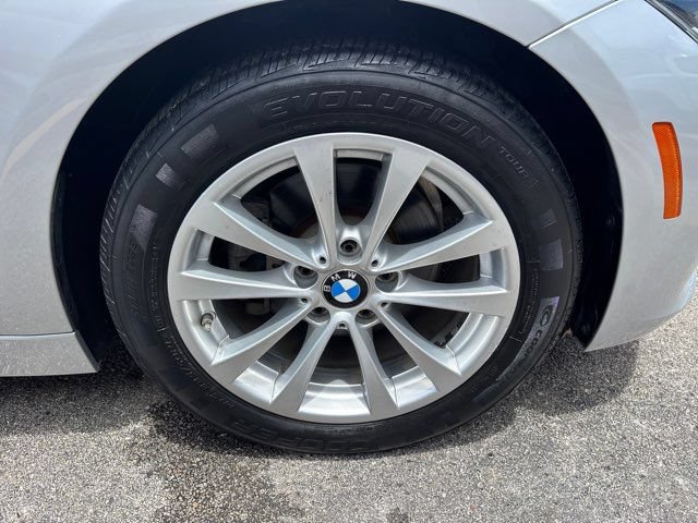Used 2018 BMW 320i Sedan RWD image 8