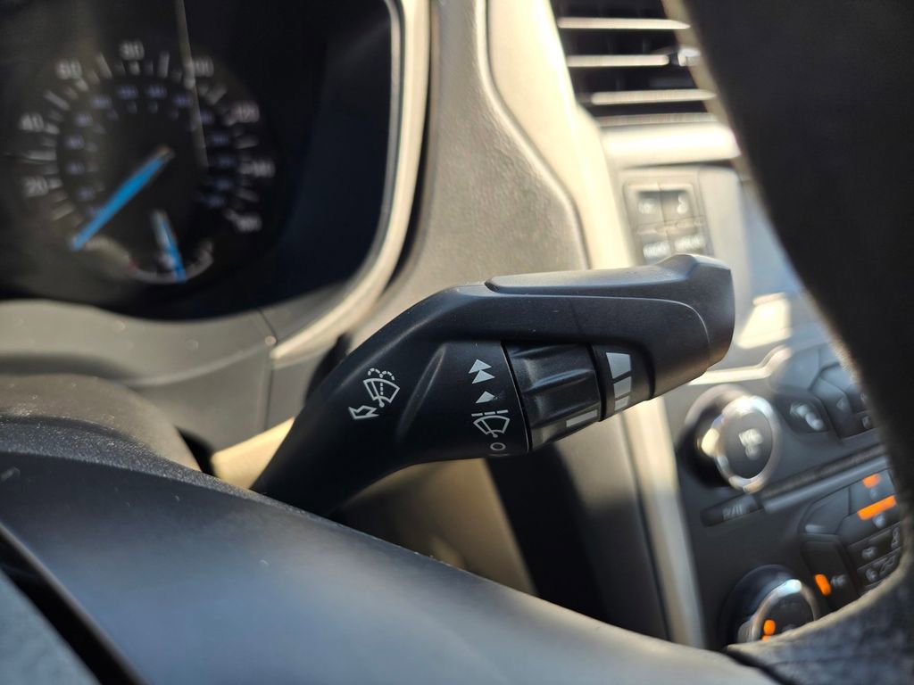 Used 2013 Ford Fusion SE image 19