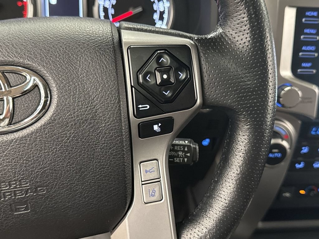 Used 2023 Toyota 4Runner Limited AWD/4WD image 38