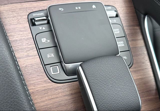 New 2026 Mercedes-Benz GLE 450e 4MATIC image 19