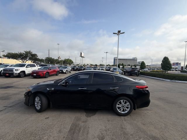 Used 2017 Kia Optima LX w/ Driver Convenience Package FWD image 8