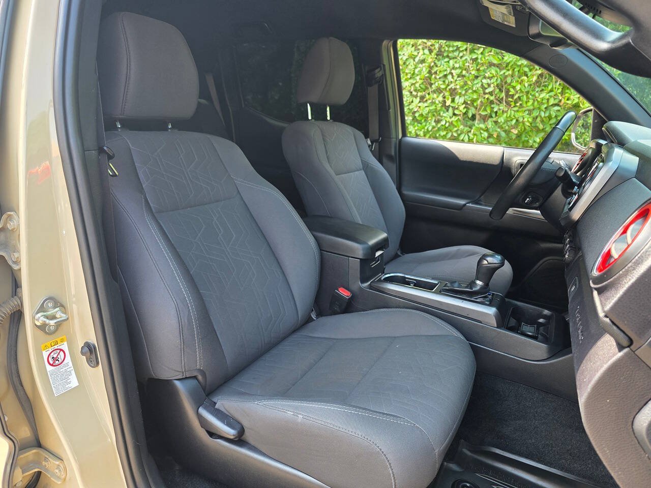 Used 2019 Toyota Tacoma TRD Off-Road AWD/4WD image 35
